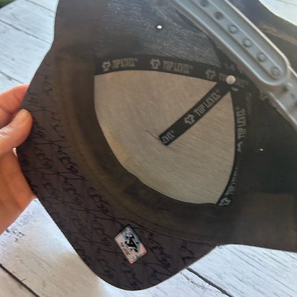 California top level one size snap back hat grey and black - Picture 4 of 6